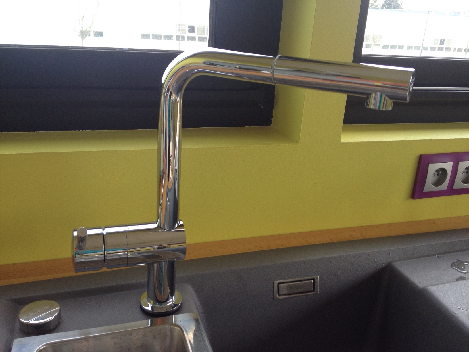 Mitigeur de cuisine à déclenchement tactile et mécanique marque GROHE (garantie 5 ans pièce et main d’œuvre) Mitigeur de cuisine à déclenchement tactile et mécanique marque GROHE (garantie 5 ans pièce et main d’œuvre)